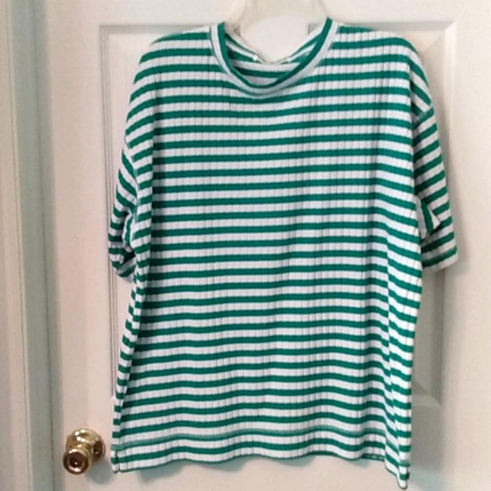 Rounded neck tee shirt